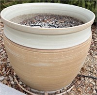 Q - LARGE OUTDOOR PLANTER 15X19" (Y8)