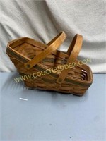 Longaberger Basket - has damage