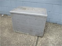 Metal Storage Box / Cooler 25x16x18"