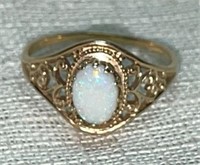 Vtg 10kt YG PSCO Ladies Opal Ring, Filigree Detail