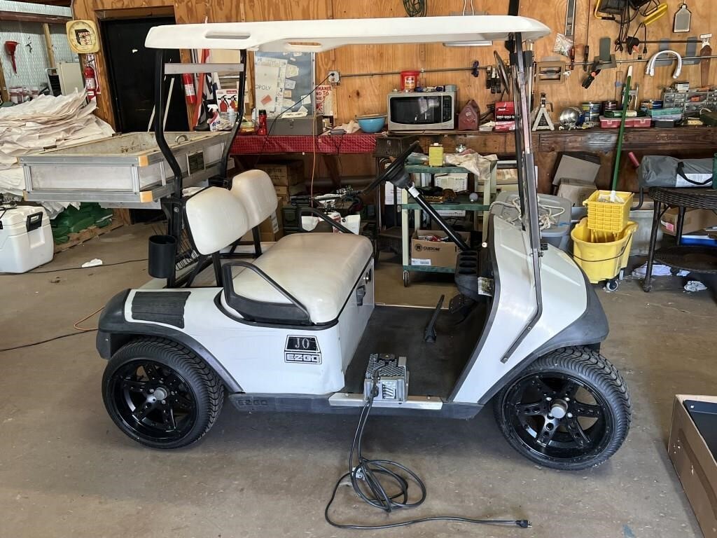 E-Z- GO Golf Cart Runs Great With New Accessories