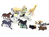 6 Plastic Toy Horses, 4 Fabric Finger Puppets +