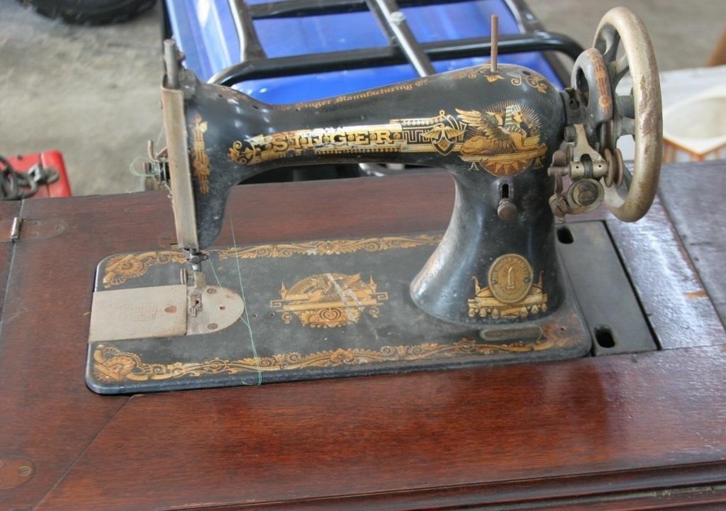 Vintage Singer Pedal Sewing Machine