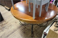 TABLE WITH WROUGHT IRON BASE