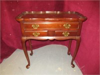 LOVELY SCALLOPED EDGE HALL TABLE WITH 3 DRAWERS