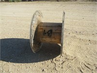 LL-ROUND WOODEN SPOOL