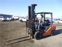 2013 Toyota 8FGU30 Forklift