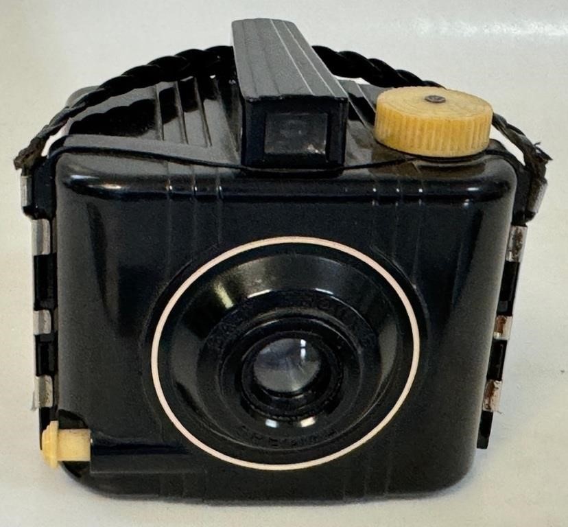 1940'S KODAK BABIE BROWNIE BAKELITE CAMERA