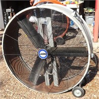 LASKO 42" Drum Fan, Works Good