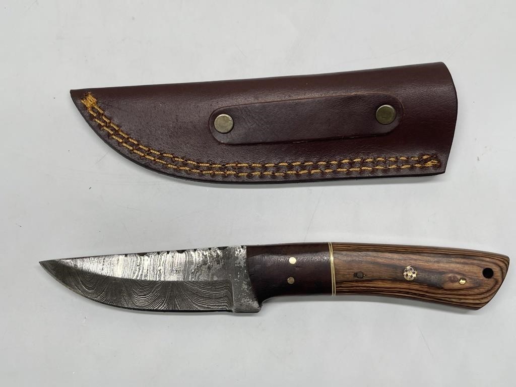 Damascus Steel Knife with Leather Sheath 8in L