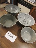 2 Enamel Strainers + 2 Small Pots