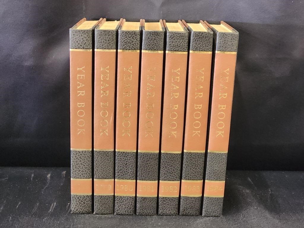 (1978-1984) WORLD BOOK YEAR BOOKS