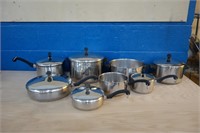 14 Piece Set of Farberware Pots and Pans