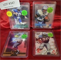 4 BARRY SANDERS TRADING CARDS