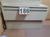 Horizontal File Cabinet (With Key) 28x42x19