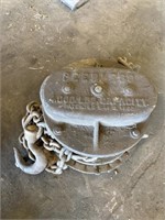 Peerless 4,000 lb chain hoist
