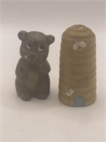 Salt & Pepper Shaker Set