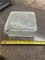 Glass refrigerator dish with lid