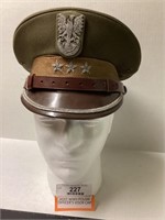 POST WWII POLISH OFFICERS VISOR CAP