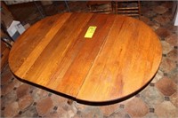 oval oak table with 2 leaves