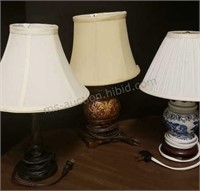 3 small lamps