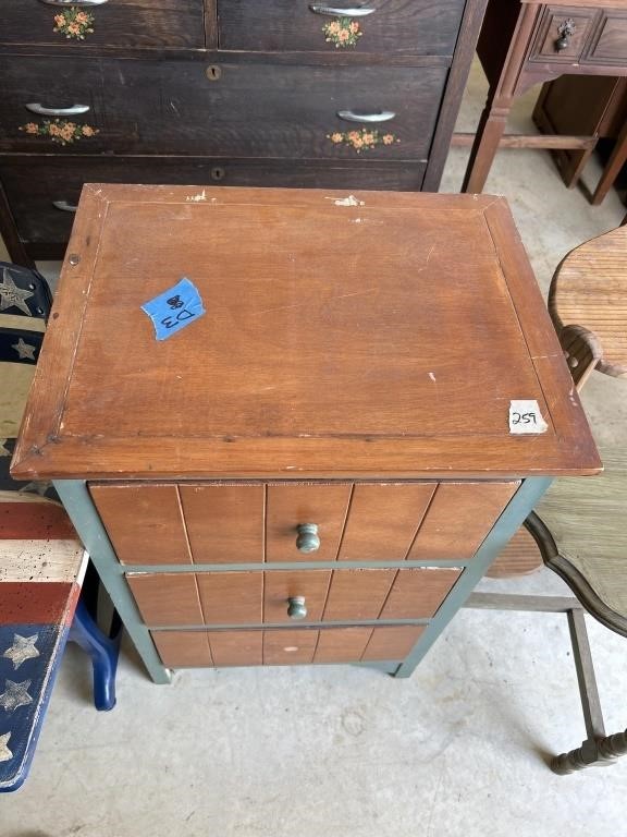 3 drawer end table 2’ 6” x 1’ 7” x 1’ 3”