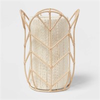 RATTAN Tulip cylinder beside lamp