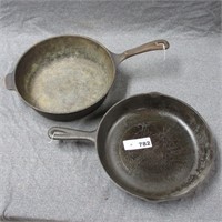 Pair of Cast Iron Fry Pans / Skillets