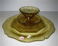 (4) Gold depression glass pieces. Largest plate