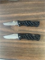 Frost Cutlery The Raven Pocket Knife Lot