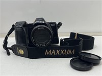 Minolta Maxxum 7000i 35mm Film Camera w/ 8