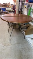 38in. Round Table w/ Metal Legs