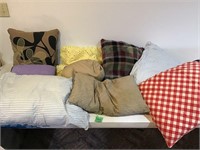 asst pillows
