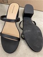 SIZE 9.5 AMAZON ESSENTIALS SANDALS