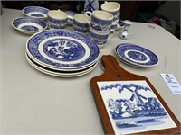 Blue Willow Dishes