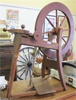 Vintage spinning wheel