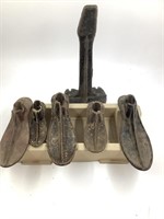 COBBLERS SHOE FORMS WITH STAND