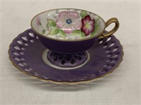 Decorative tea cup & saucer