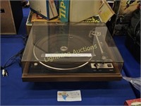 VINTAGE DUAL 1241 BELT DRIVEN TURNTABLE WITH