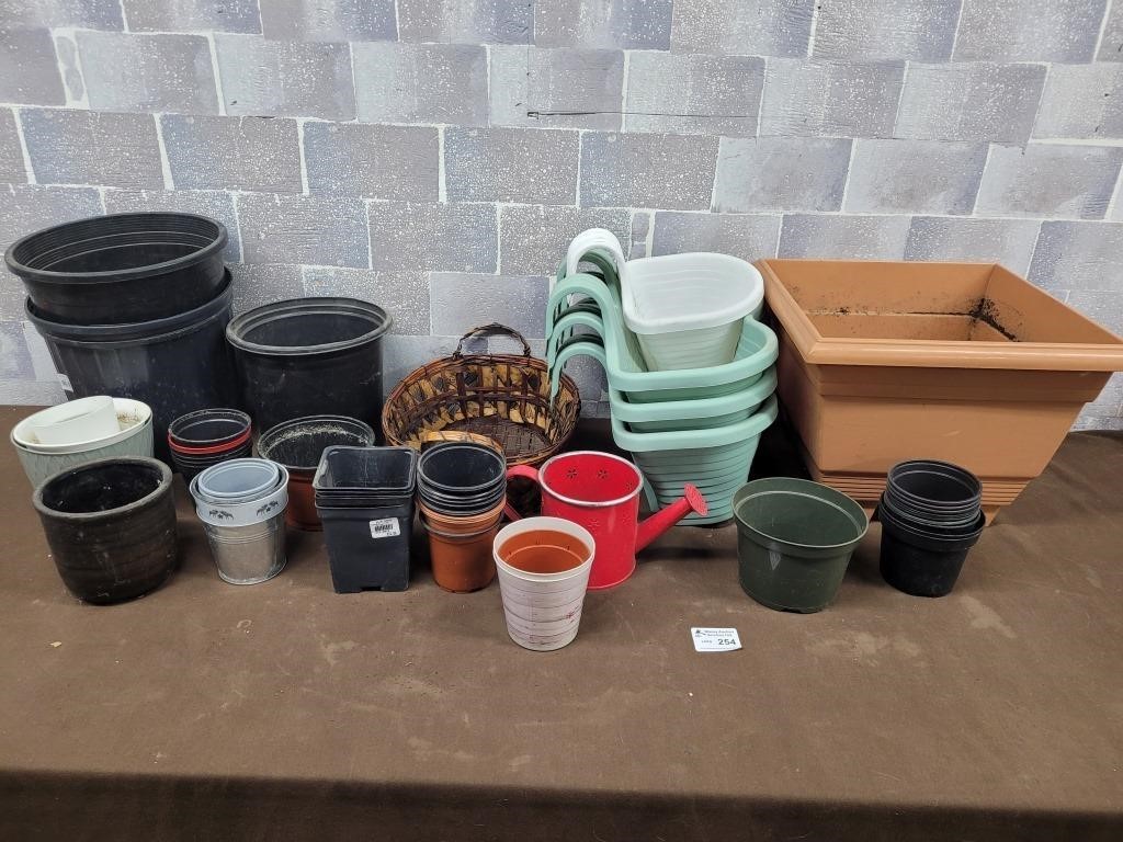 Large lot of plant pots