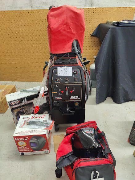 LINCOLN WELDER BRAND NEW NEVER USED with access.