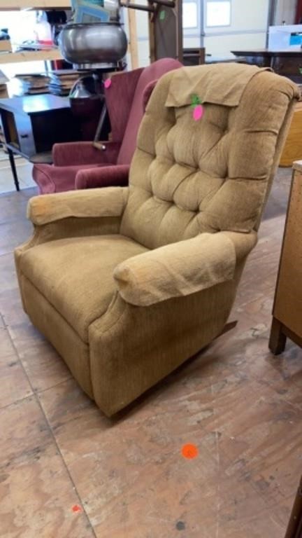 LIGHT BROWN RECLINER CHAIR, CLOTH