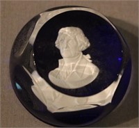 FRANKLIN MINT BACCARAT PAPERWEIGHT IN COBALT BLUE
