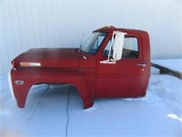 Ford F600 Cab & Front Clip