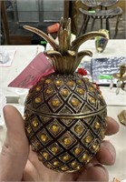 VTG PINEAPPLE ENAMELED LIDDED BOX