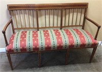 UPHOLSTERED BENCH