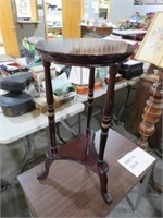 CHERRY FINISH ROUND TIERED TABLE