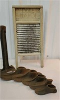 Set of shoe lasts and double handy washboard
