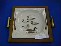 HYALYN CERAMIC DUCK HUNTING MOTIF ASHTRAY WITH