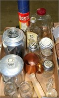 FLAT BOX OF VTG. KITCHENWARE ITEMS